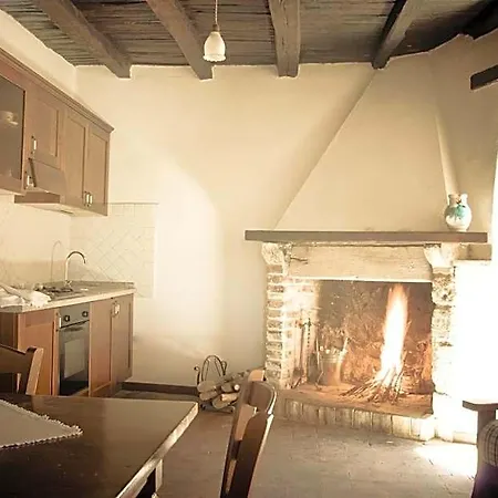 Borgo San Valentino Hotel 4*